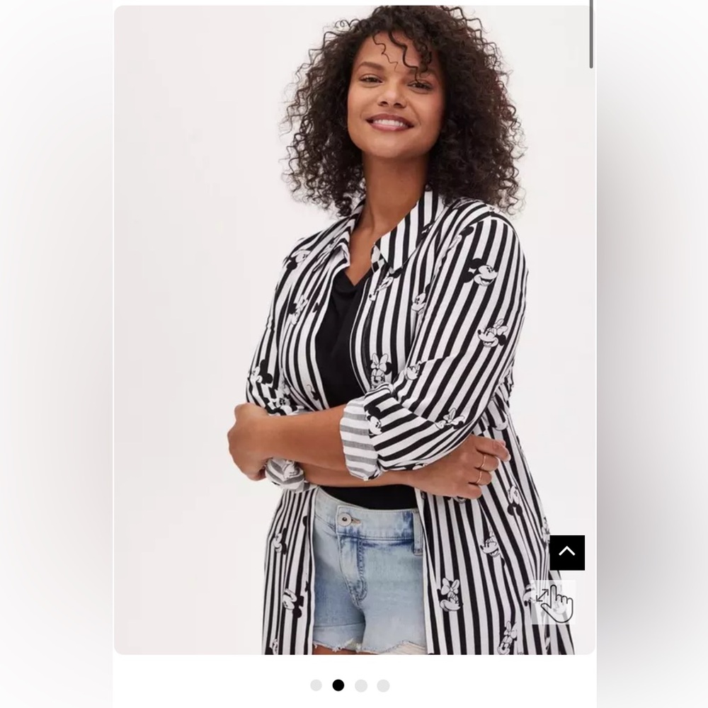 Torrid Disney Mickey Mouse & Minnie Mouse Black/White Strip Challis Kimono